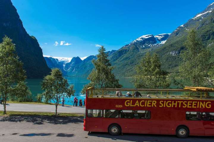 Sightseeing glacier bus